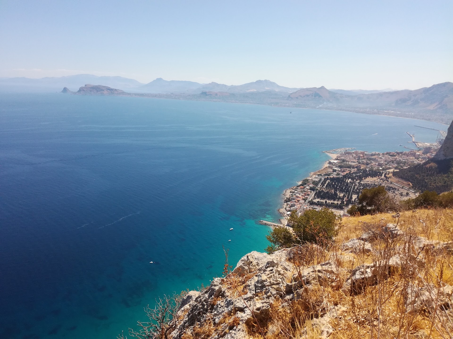 Hiking in Palermo: Monte Pellegrino, Monte Gallo and the Trails Above the Sea