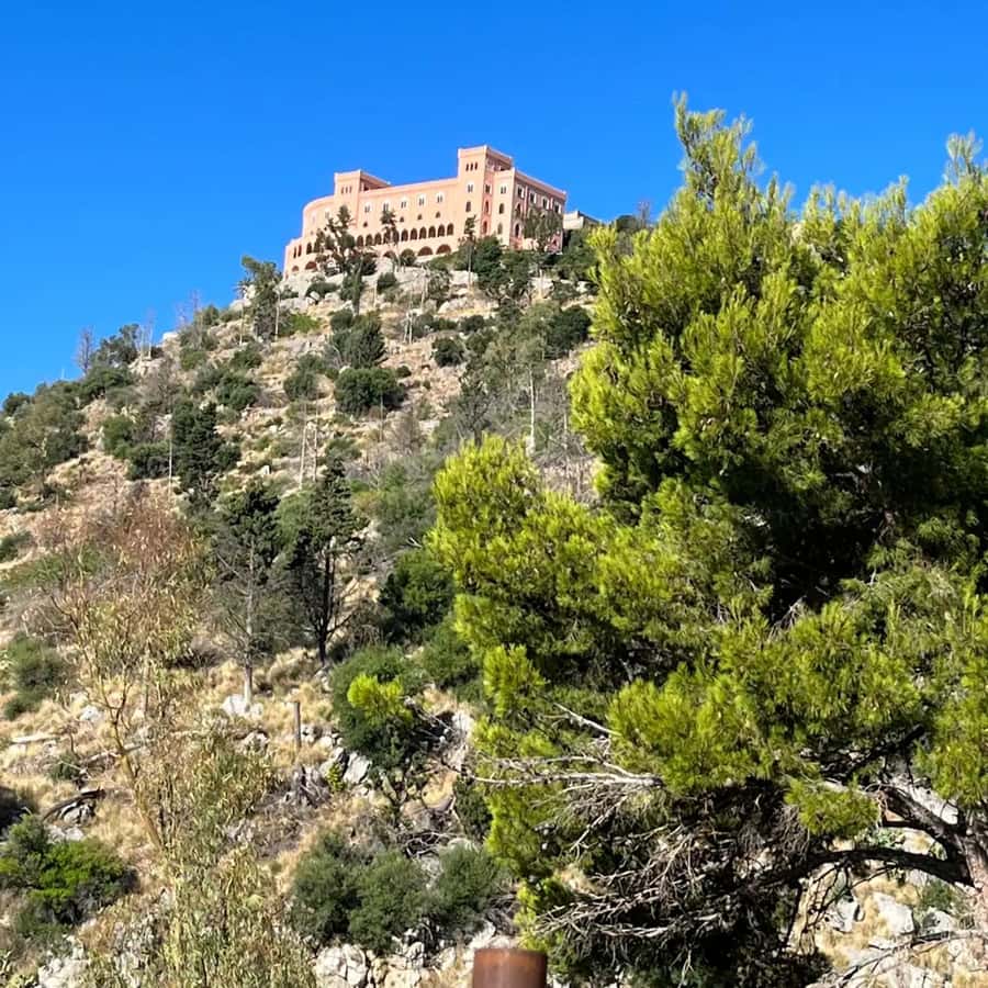 Group trekking on Monte Pellegrino