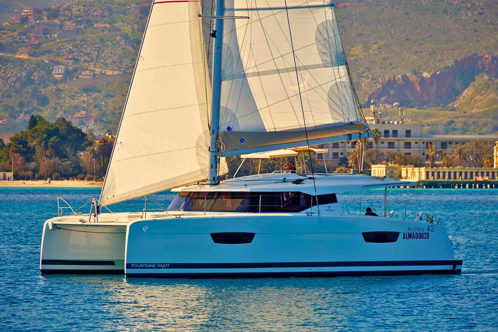 Private Catamaran Tour in Palermo – Almarea